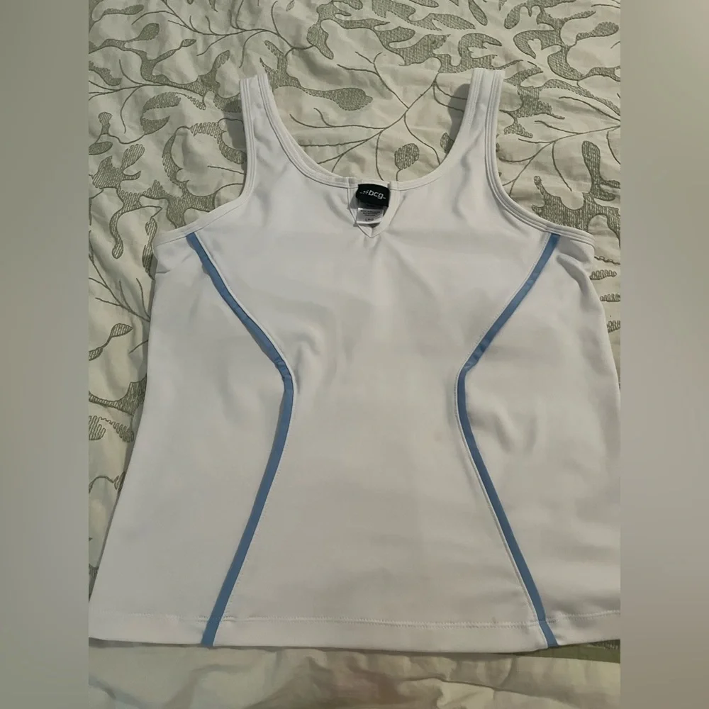 Work out top - Picture 1 of 3